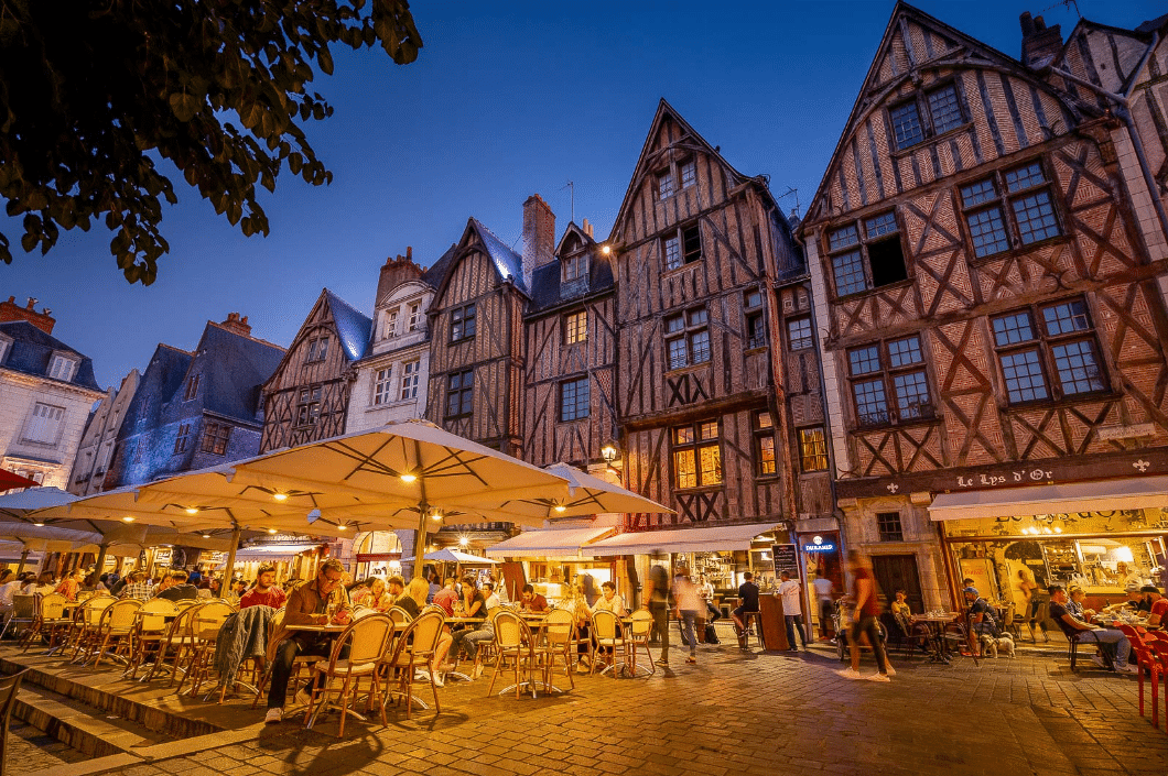 le quartier tours