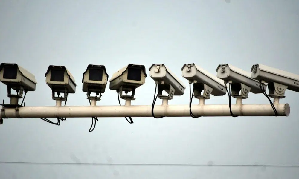 Comment bien choisir son système de surveillance ?