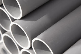 L’extrudeur PVC : moteur d’innovation pour l’immobilier contemporain