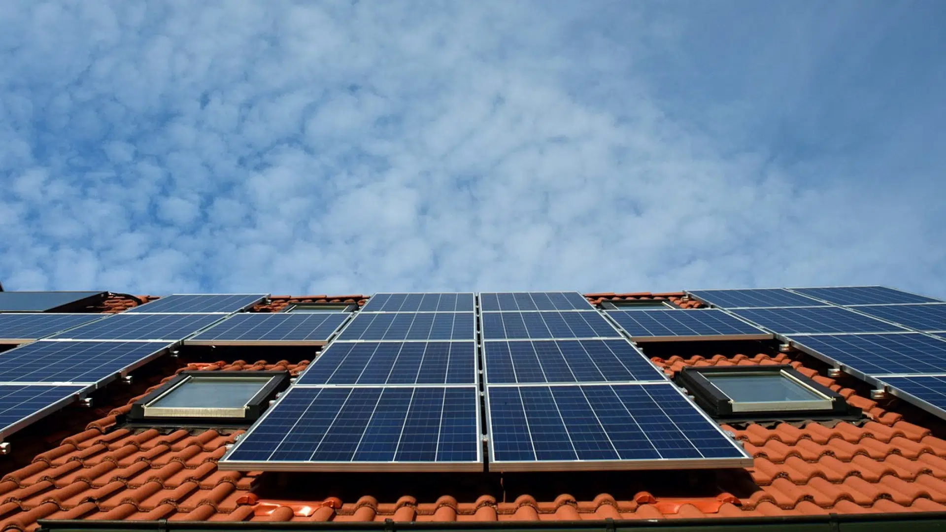 Panneaux solaires photovoltaïques : les raisons d’adopter cette technologie éco-responsable