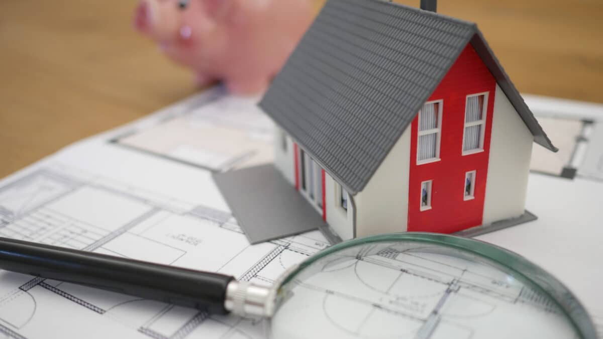 Plan de maison individuelle : l'importance du soutien d'un constructeur réputé